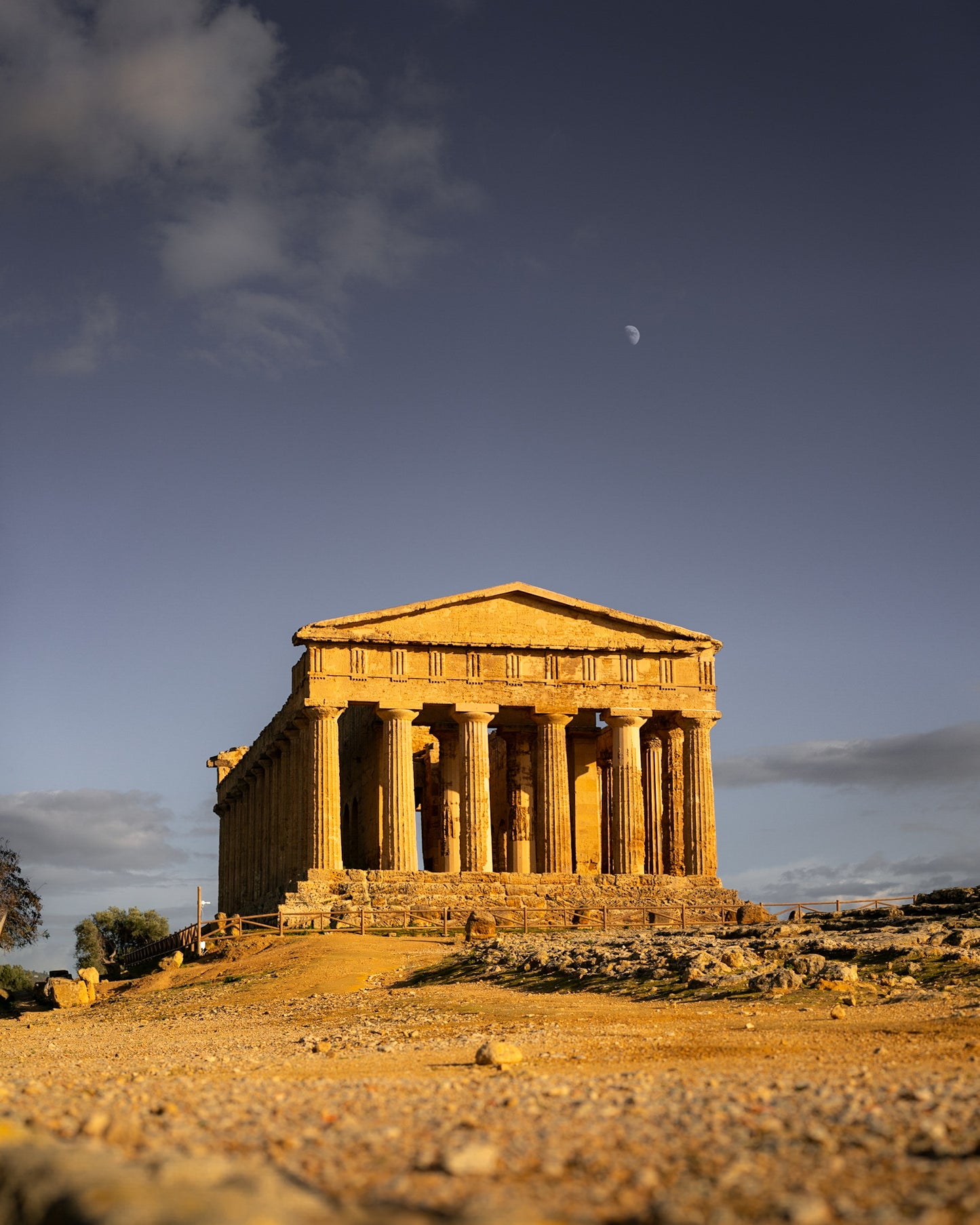 Fotografie-Print - Concordiatempel in der Abenddämmerung – Tal der Tempel, Agrigent
