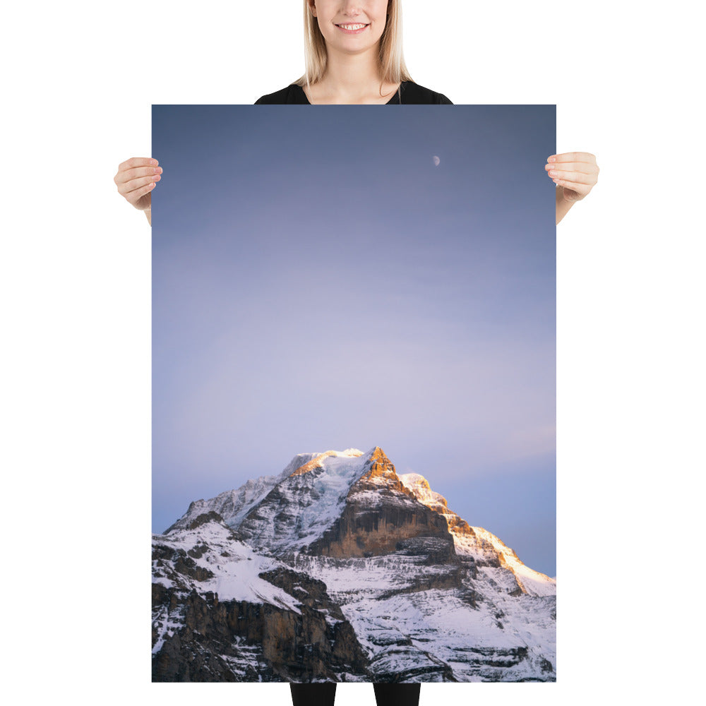 Fotografie Print – Mond über Schwarzmönch Schweizer Alpen