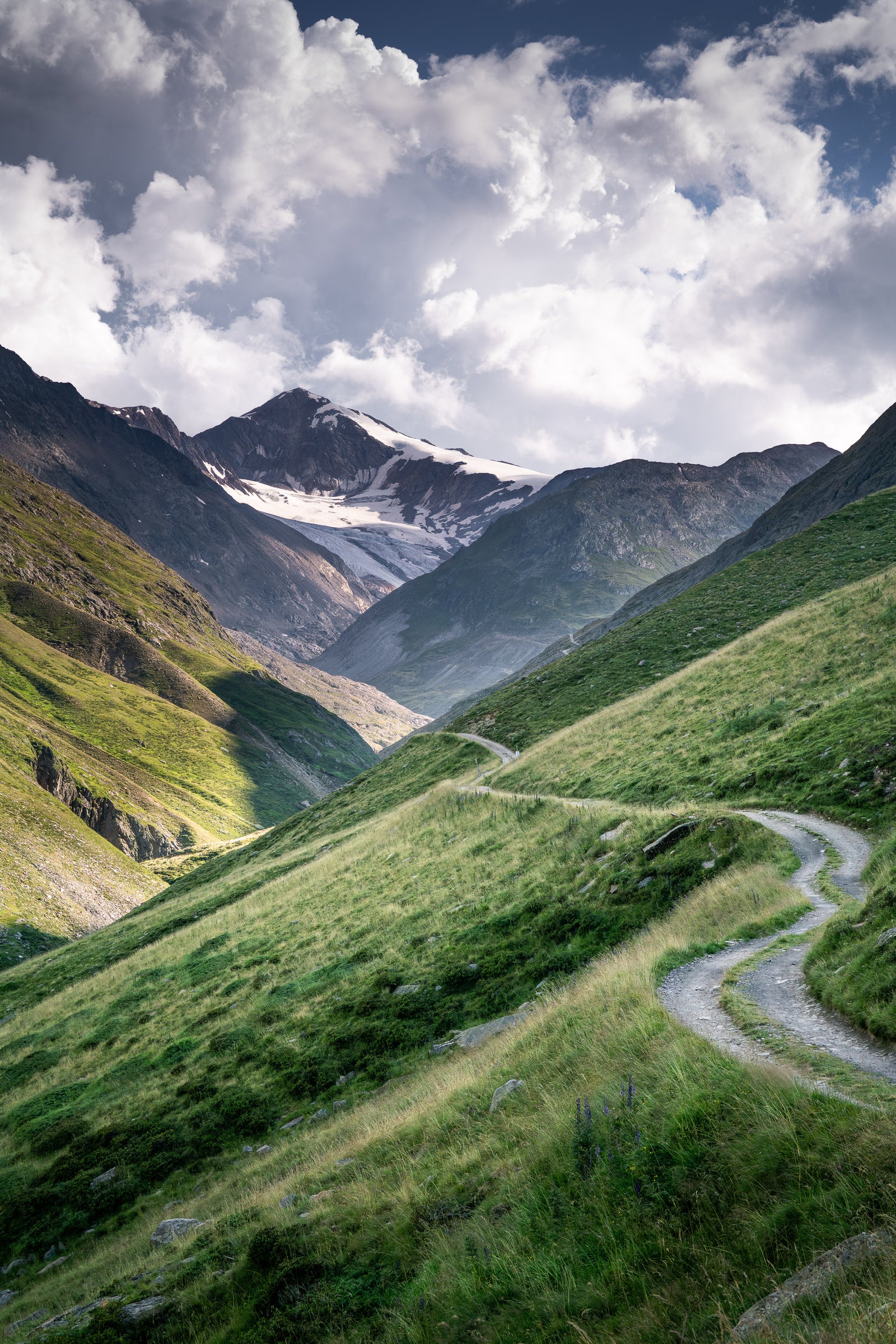Serpentinen im Niedertal der Ötztaler Alpen